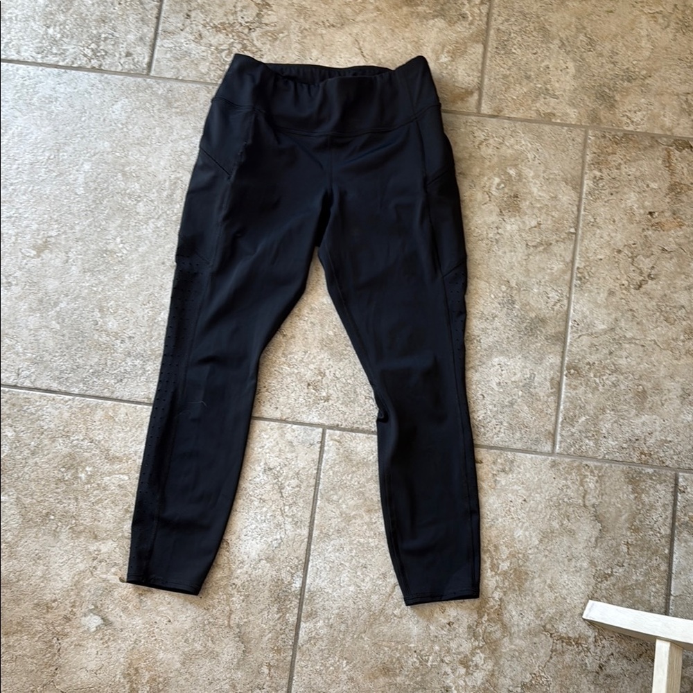 Athleta Black Leggings / E10